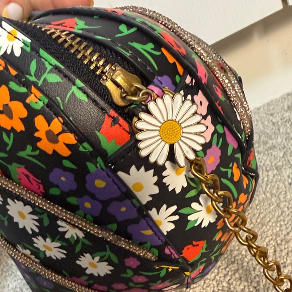 Betsey Johnson Kitsch floral Snailed It snail Crossbody Bag - Picture 4 of 16